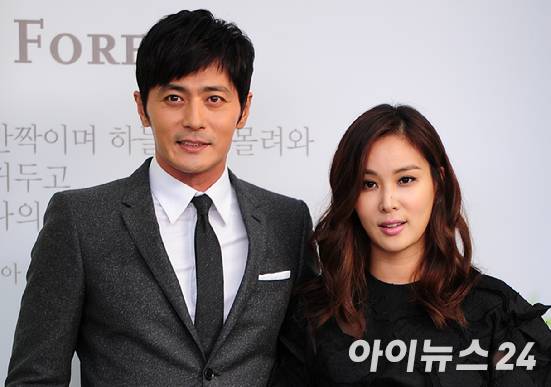 지난 2013년 배우 이병헌과 이민정이 결혼식을 올리는 서울 한남동 그랜드하얏트 호텔에 하객으로 참석한 배우 장동건과 고소영. [사진=아이뉴스24포토DB]