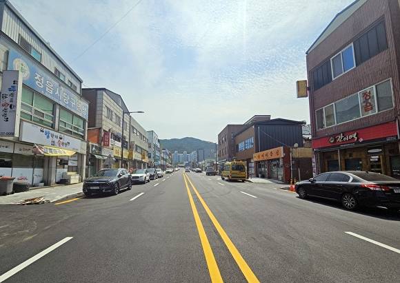 지중화 사업이 완료된 호남고 통학로 구간  [사진=정읍시 ]