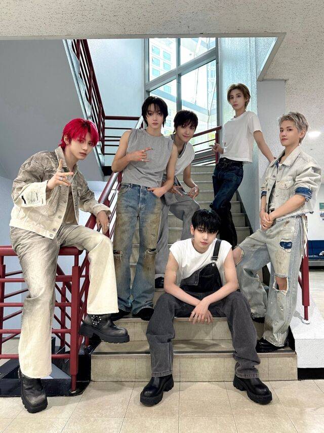 그룹 보이넥스트도어/KOZ엔터테인먼트