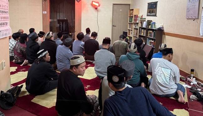 울산지역 외국인 근로자들의 신앙생활을 위한 작은 기도 공간 마련에 대한 지역 사회의 공감대가 필요하다.