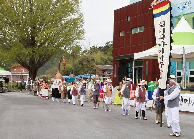 지난해 십이령 등금쟁이 축제모습. / 울진군제공
