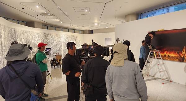 영화 '내 이름은' 촬영이 4.3평화재단에서 진행되고 있다. / 사진=재단