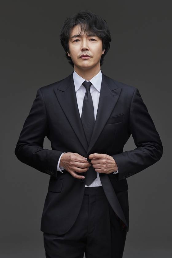 배우 윤상현
