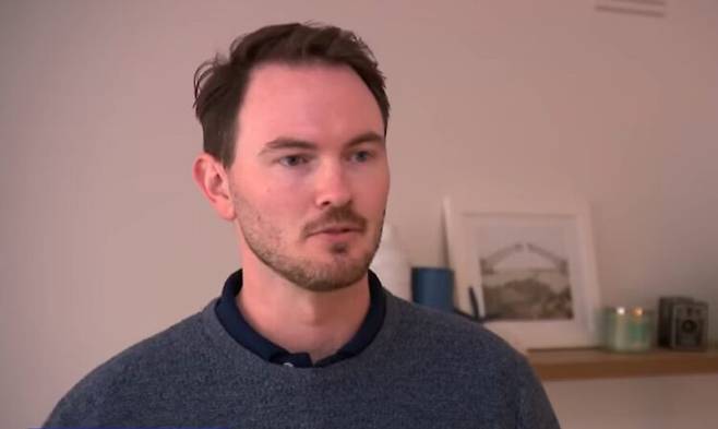 호주 멜버른에 거주하는 도미닉 누넌-오키프(33)는 비타민 B6 과다 복용으로 말초신경병증 진단을 받았다. [사진=SNS]