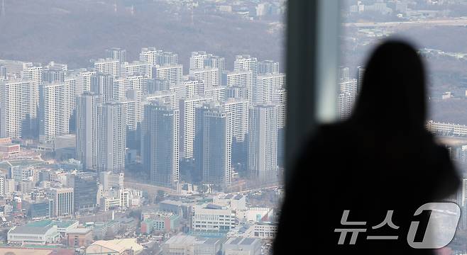 서울 송파구 롯데월드타워에서 바라본 강남 아파트 단지 모습. 뉴스1 ⓒ News1 김성진 기자