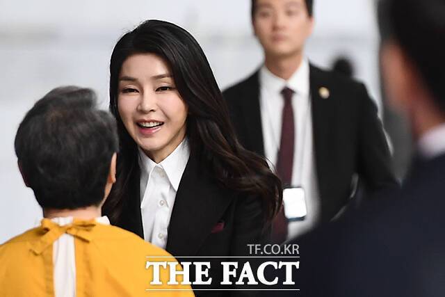 김건희 여사가 연루된 도이치모터스 주가조작 사건을 재수사하는 검찰이 주가조작 공범들을 다시 불러 조사하고 있다. /장윤석 인턴기자