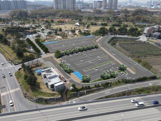 문암생태공원 주차장, 청주시 제공