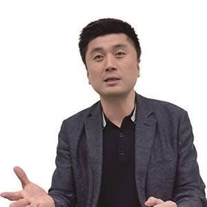 이창민 한국외국어대 융합일본지역학부 교수 - 도쿄대학원 경제학 석·박사, 전 도쿄공업대학 조교수 /사진 이용성 기자