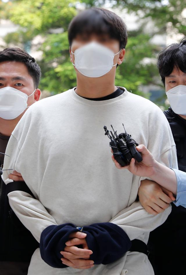 \'마약 투약 혐의\' 신남성연대 35세 간부 배모씨 영장 심사 출석