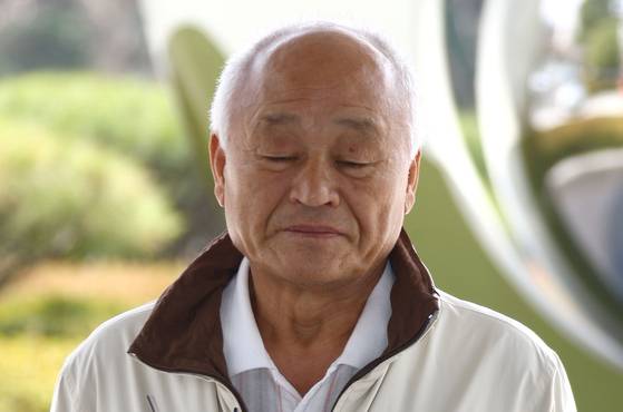 허재호 전 대주그룹 회장이 2014년 3월 28일 검찰 출두 당시 모습. 중앙포토