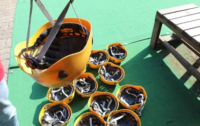 집라인 장비. 연합뉴스