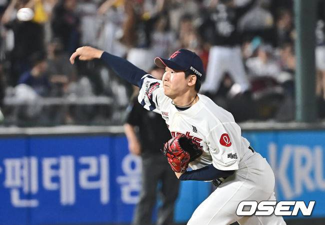 [OSEN=부산, 이석우 기자] 21일 부산 사직야구장에서 2025 신한 SOL 뱅크 KBO 리그 롯데 자이언츠와 LG 트윈스의 경기가 열렸다. 홈팀 롯데는 나균안이, 방문팀 LG는 임찬규가 선발 출전했다.롯데 자이언츠 최준용이 역투하고 있다. 2025.05.21 / foto0307@osen.co.kr