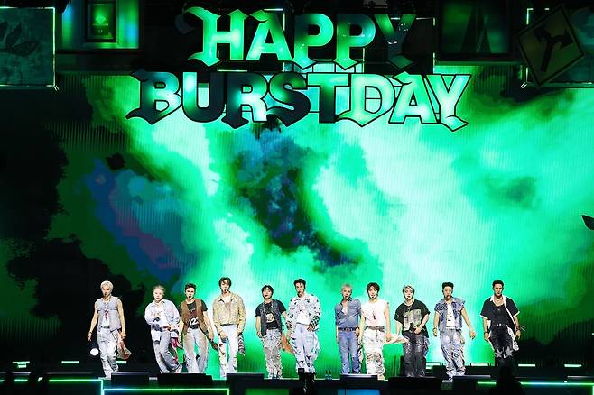 세븐틴. 플레디스