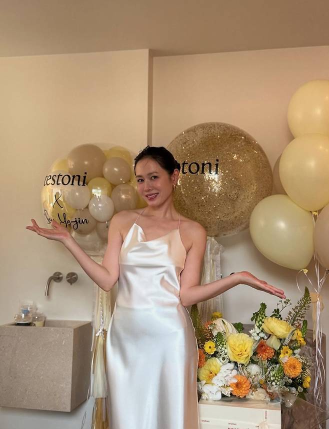 /사진=손예진 SNS