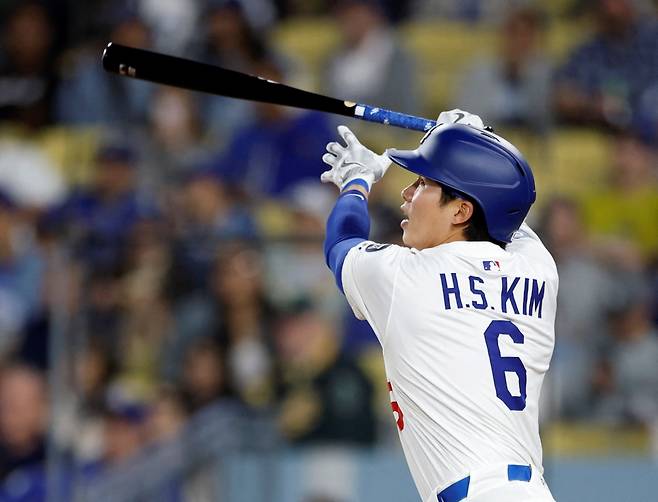 미국 메이저리그 LA 다저스의 김혜성이 27일(한국시간) 미국 오하이오주 클리블랜드 프로그레시브필드에서 열린 2025 메이저리그 클리블랜드 가디언스와의 원정 경기에 9번 타자 겸 2루수로 선발 출전, 3타수 무안타 1득점을 기록했다. 사진 연합뉴스