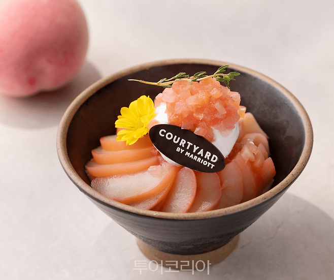 코트야드 타임스퀘어&nbsp;&nbsp;복숭아 쁘띠 빙수&nbsp;&nbsp;