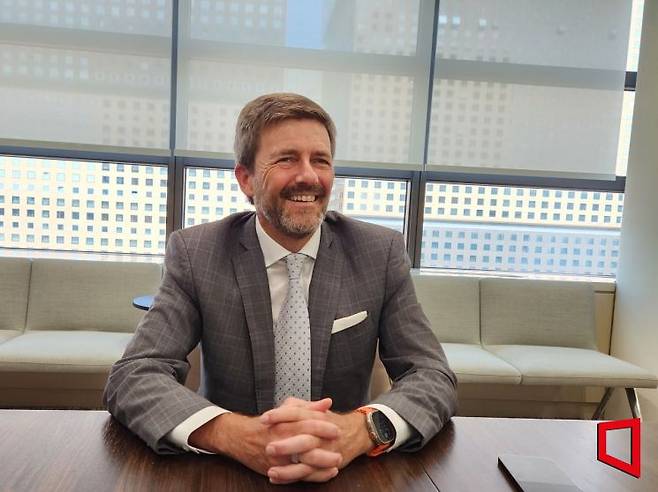 에릭 데람 플렉스톤파트너스 대표가 지난 22일 서울 광화문 교보빌딩에서 아시아경제와 인터뷰를 하고 있다. 김대현 기자