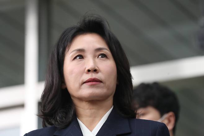 Kim Hye-kyung, wife of liberal Democratic Party presidential candidate Lee Jae-myung, is seen at the Suwon District Court in Gyeonggi in November 2024. [NEWS1]