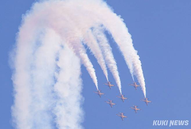 횡성군지역 군용기(블랙이글스) 훈련 모습. 횡성군청