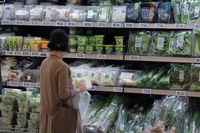 4월 주요 유통업체 매출을 조사한 결과 전체 매출이 전년 동월 대비 7.0% 증가한 것으로 집계됐다. /사진=뉴스1