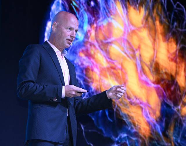 서배스천 스런 스탠퍼드대학교 교수(구글X·웨이모 창립자, 유다시티 회장)가 28일 서울 중구 신라호텔에서 열린 서울포럼 2025 메인세션에서 특별강연을 하고 있다. 성형주 기자