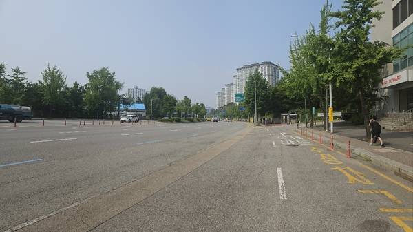 의왕 내손동 인덕원센트럴자이 앞에는 인동선의 102정거장이 들어서게 된다. 의왕/송수은기자 sueun2@kyeongin.com