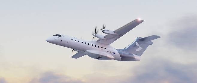 전기 비행기 제작에 도전하고 있는 하트에어로스페이스의 30인승 항공기 'ES-30'의 모습. 기존 엔진과 리튬이온배터리를 결합한 하이브리드 모델이다./Heart Aerospace