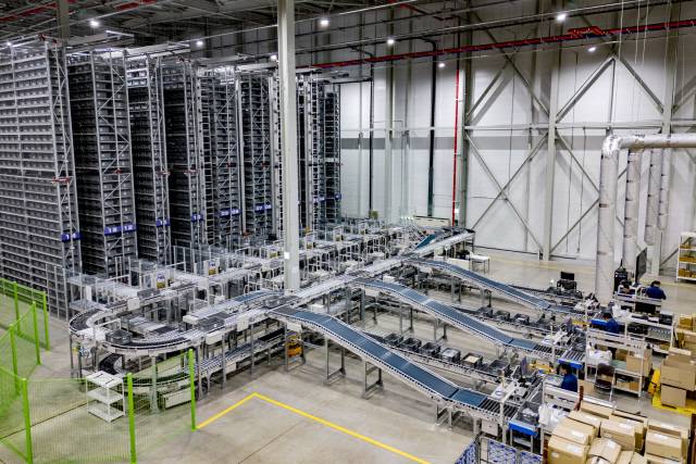 현대모비스 영남물류센터 자동화 창고 시스템. 현대모비스 제공