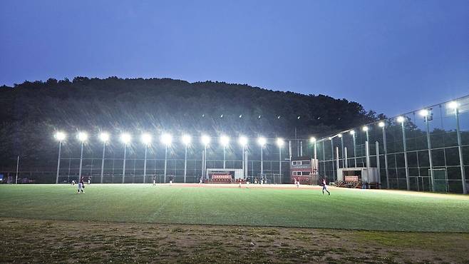 20250528_200547.jpg 저녁 와이프가 한 간짜장 사온 메밀전병과 빵