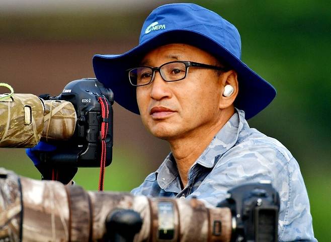 경남 남해군 상주면 ‘새박사’ 장성래(69)씨. 장성래씨 제공