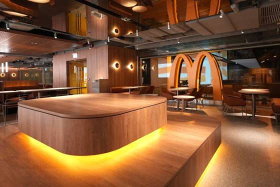 홍콩 애드미럴티역의 맥도날드 프로젝트 레이 매장. [사진 각 기업]