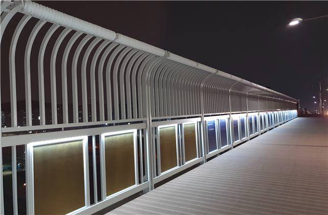 경인아라뱃길 시천교. <인천시>