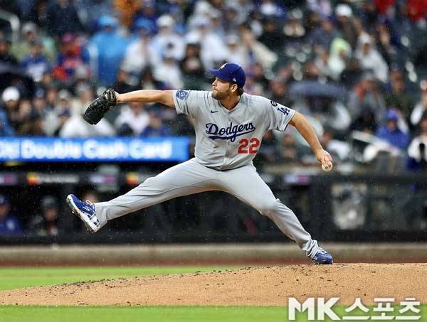 커쇼가 자신의 등판을 돌아봤다. 사진= MK스포츠 DB