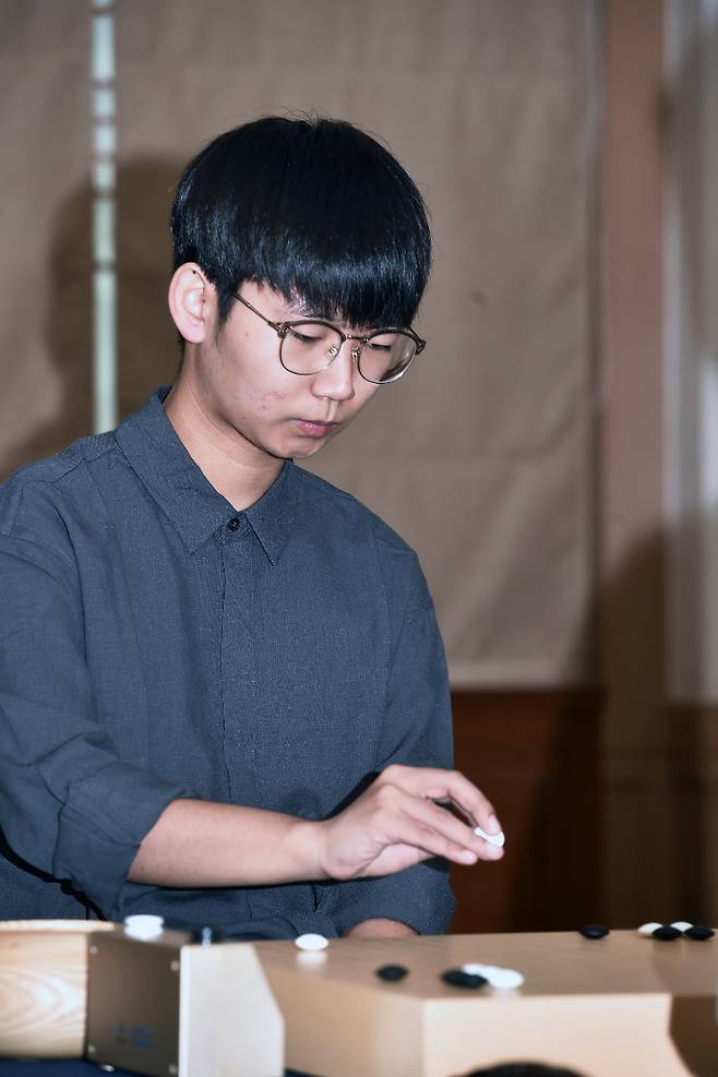 6단으로 승단한 김범서 기사. 한국기원 제공