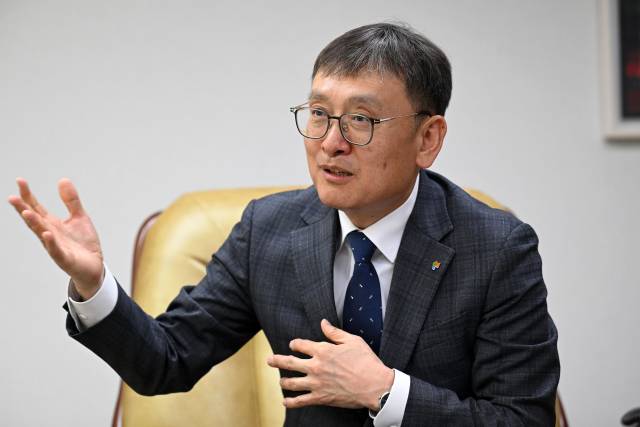 곽봉석 DB증권 대표가 28일 서울 영등포구 DB증권빌딩에서 서울경제신문과 인터뷰를 하고 있다. 조태형 기자