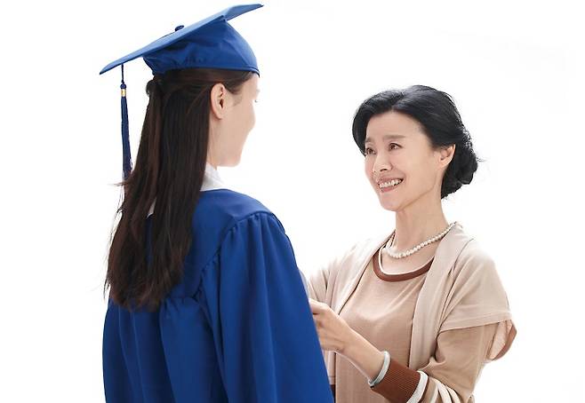 자녀 등록금을 마련하는 방법은 선택지가 많다. 하지만 노후 준비는 그렇지 않다.[사진 | 게티이미지뱅크]