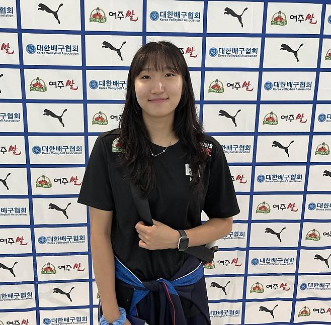 지난 28일 브라질 리우데자네이루로 출국한 여자 배구대표팀 정지윤 [촬영 이대호]