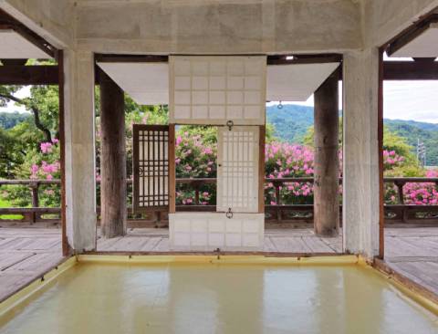 보기 드물게 온돌방이 꾸며진 경북 김천의 방초정. 노재학 제공