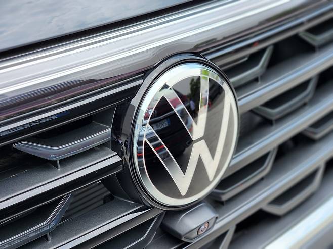 신형 아틀라스에 적용된 '일루미네이티드 로고'./사진=도다솔 기자