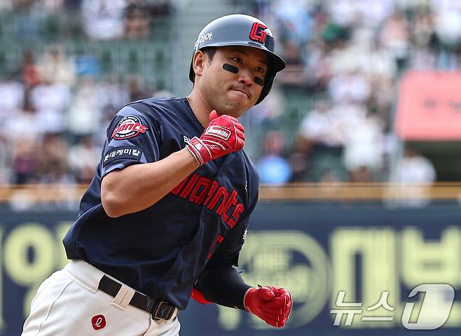 롯데 자이언츠 전준우. /뉴스1 DB ⓒ News1 김도우 기자