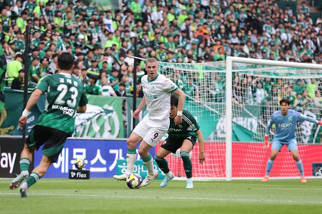 전주월드컵경기장/ K리그1/ 전북현대모터스 vs 대전하나시티즌/ 대전 구텍/ 사진 하서영