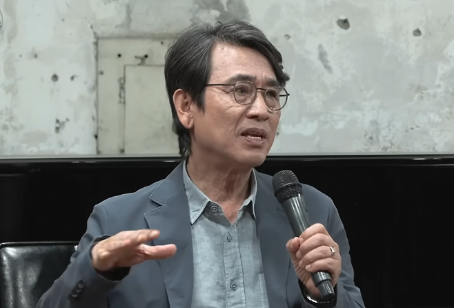 유시민 작가가 지난 28일 유튜브 채널 딴지방송국의 '김어준의 다스뵈이다'에 출연해 김문수 국민의힘 대선 후보의 배우자 설난영 여사에 대한 발언이 논란이다. 딴지방송국 캡처.