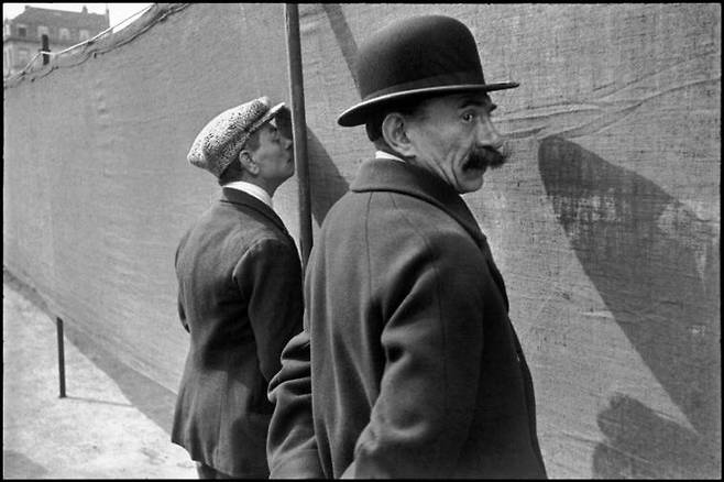 Brussels, Belgium, 1932 (C) Fondation Henri Cartier-Bresson/Magnum Photos