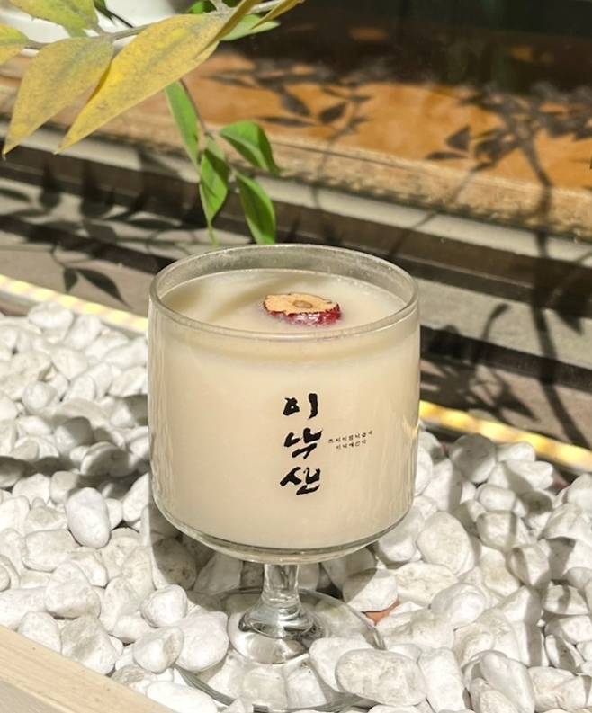 이낙에산다 잔 막걸리 메뉴. <부자비즈>