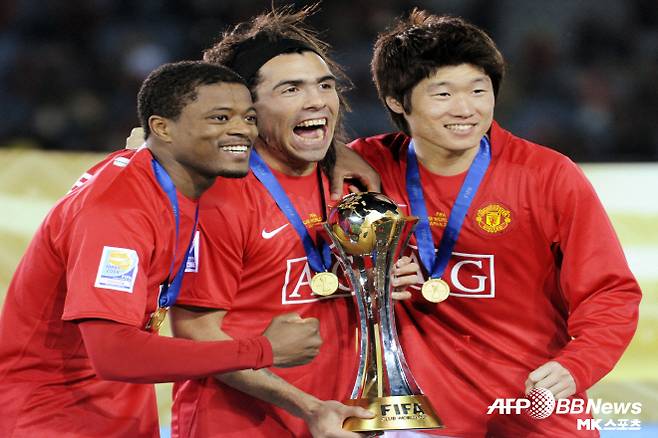 맨체스터 유나이티드에서 절친한 사이였던 에브라(사진 맨 왼쪽부터), 테베즈, 박지성. 사진=AFPBBNews=News1