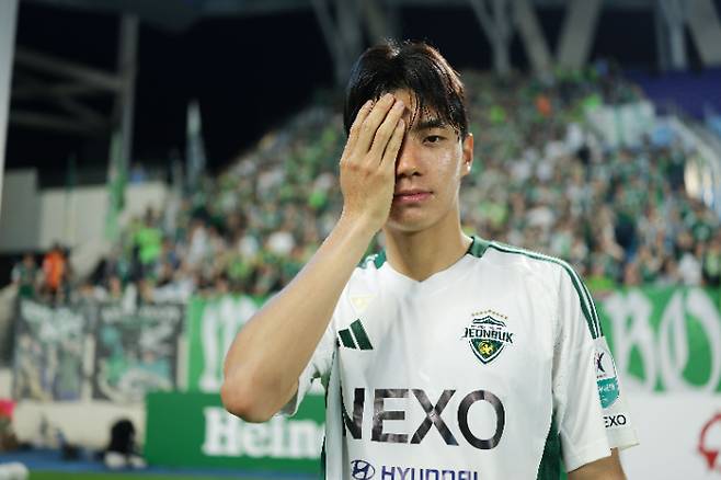 전진우. 한국프로축구연맹 제공