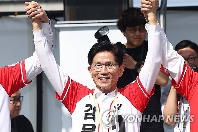 진주광미사거리에서 유세하는 김문수 후보 [연합뉴스 자료사진]