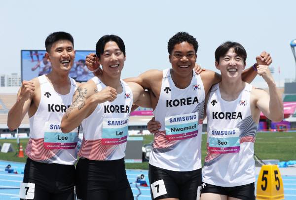 4 ×100m 한국 대표님. 대한육상연맹