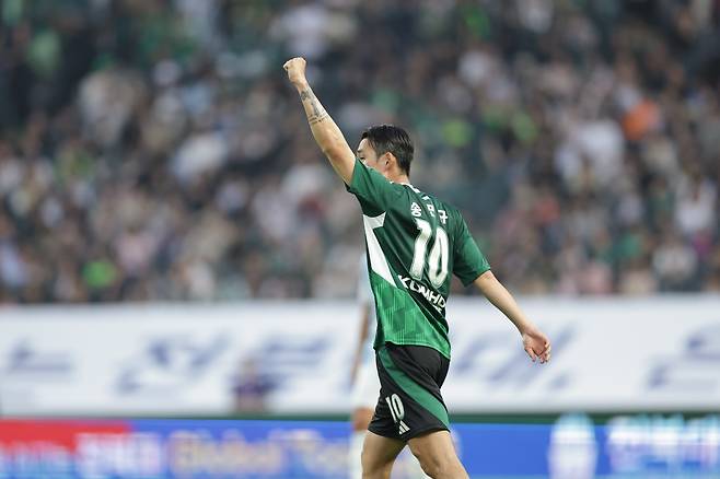 전주월드컵경기장/ K리그1/ 전북현대모터스 vs 울산HDFC/ 전북 송민규 득점/ 골 세레머니/ 사진 김정수