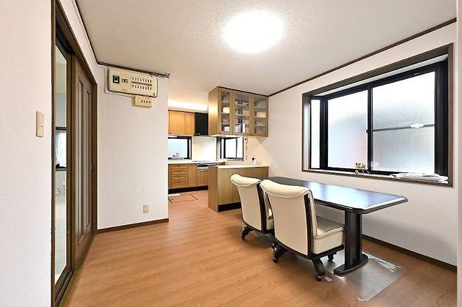 2bf906320be4561005dd1e1b36f9069d_00_01.jpg 일본에서 2억원으로 살 수 있는 단독주택 건물...